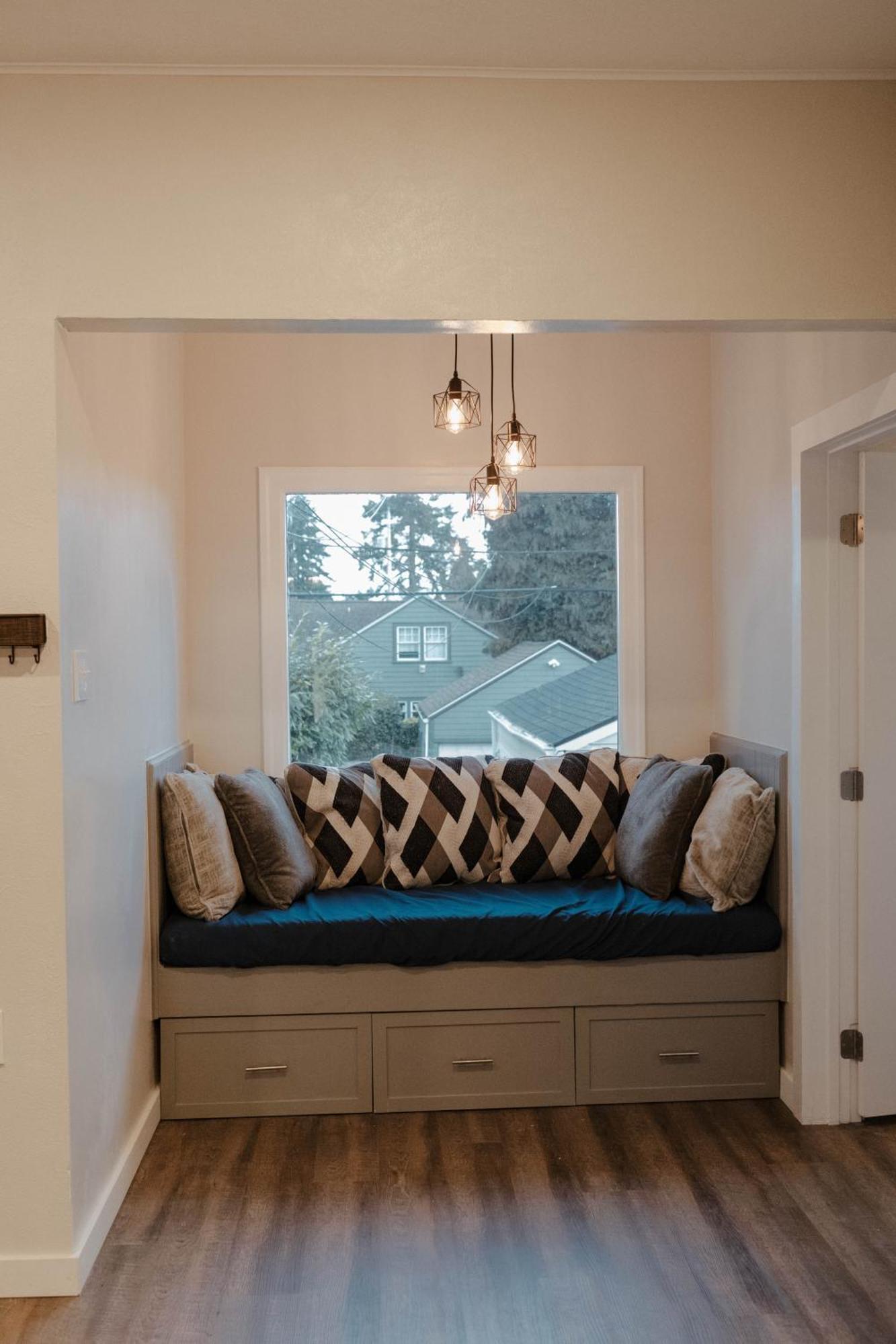 Central Tacoma Triplex Экстерьер фото